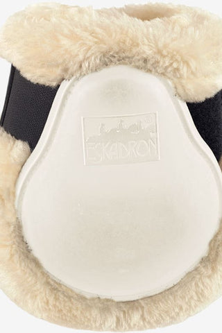 Eskadron Basic Bakskydd Faux Fur