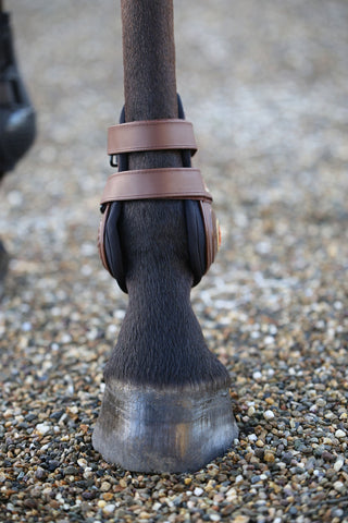 Moonboots Max achterbeenbeschermers bruin