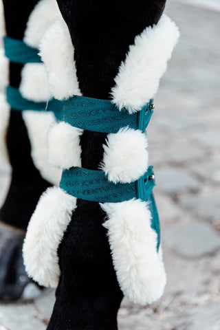 Bamboo Tendon Boots Sheepskin Emerald