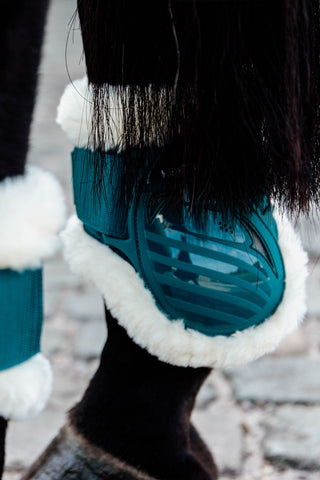 Vegan Bakskydd Fårskinn Emerald