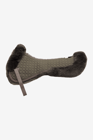 Mattes Fårskinnspad Med Kant Dressyr